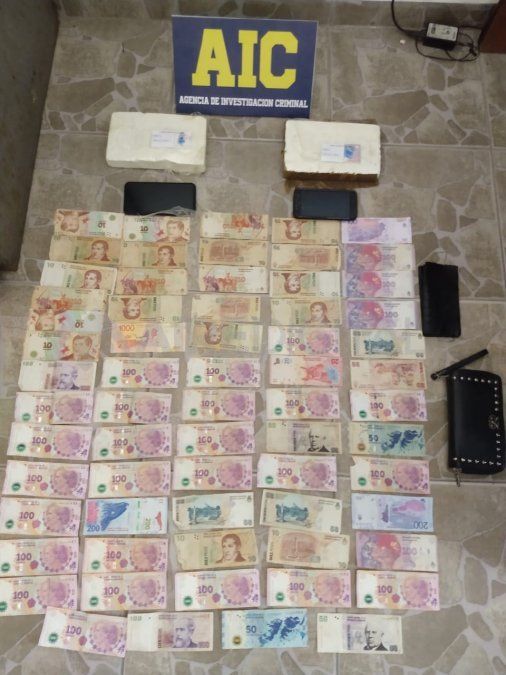 Los detenidos son AMM de 46 años y YJF de 32.