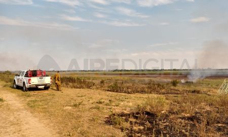 Este lunes se registraron incendios en distintos puntos de la zona costera sobre las rutas 1 y 168. Este lunes se registraron incendios en distintos puntos de la zona costera sobre las rutas 1 y 168.