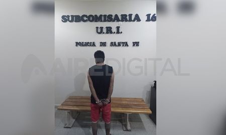 Se trata de un hombre de 23 años que contaba con cuatro requerimientos de la justicia. Fue detenido en la zona de Castelli 4400, en el sur de la vecina localidad. Se trata de un hombre de 23 años que contaba con cuatro requerimientos de la justicia. Fue detenido en la zona de Castelli 4400, en el sur de la vecina localidad.