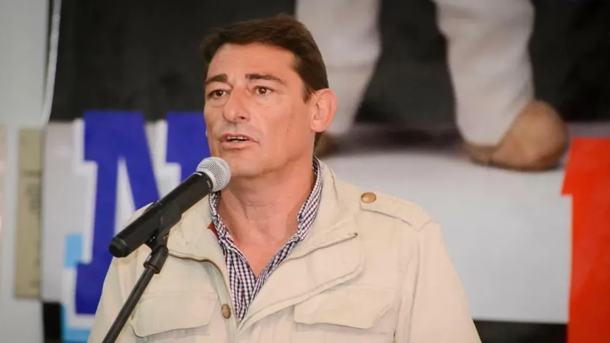 El intendente de Tabossi, Néstor Landra, dejó cuatro cartas como despedida. El intendente de Tabossi, Néstor Landra, dejó cuatro cartas como despedida.