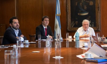 El ministro de Salud, Ginés González García en una reunión de Salud. El ministro de Salud, Ginés González García en una reunión de Salud.