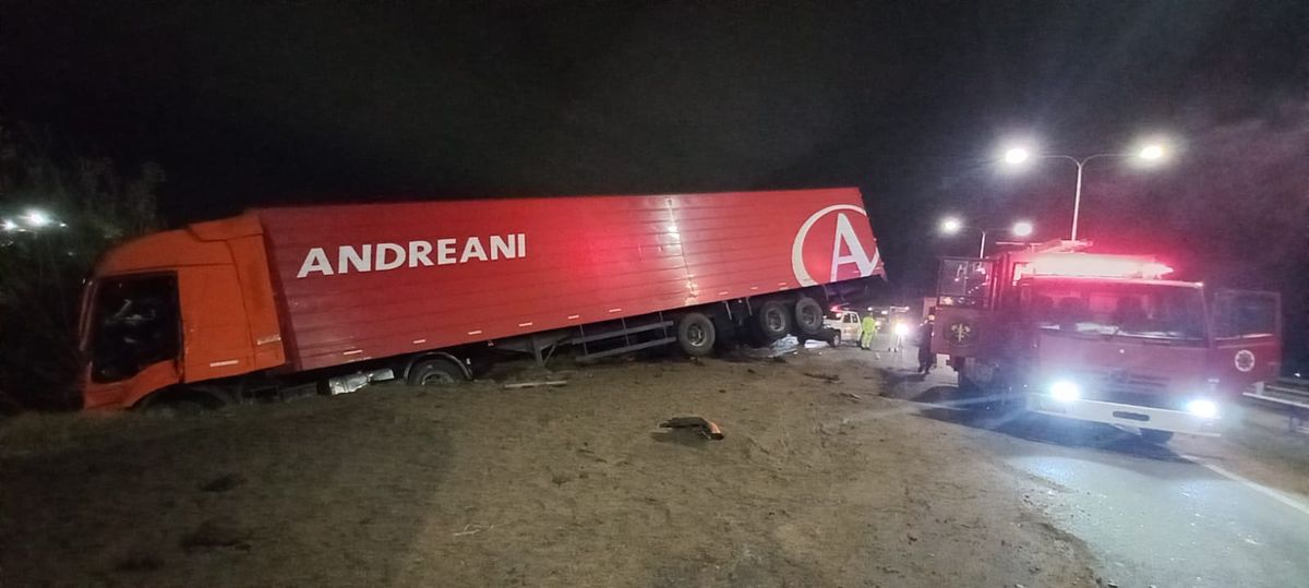 Ocurrió a la altura del kilómetro 18 de la Autopista Rosario - Santa Fe