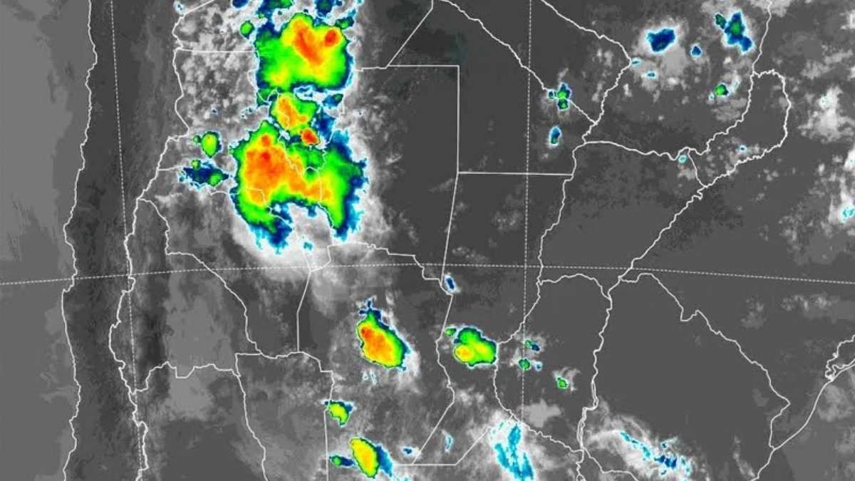 La imagen satelital muestra el avance del frente de inestabilidad sobre el centro provincial, el inicio de un ciclo de lluvias que se intensificará a partir del sábado. La imagen satelital muestra el avance del frente de inestabilidad sobre el centro provincial, el inicio de un ciclo de lluvias que se intensificará a partir del sábado.