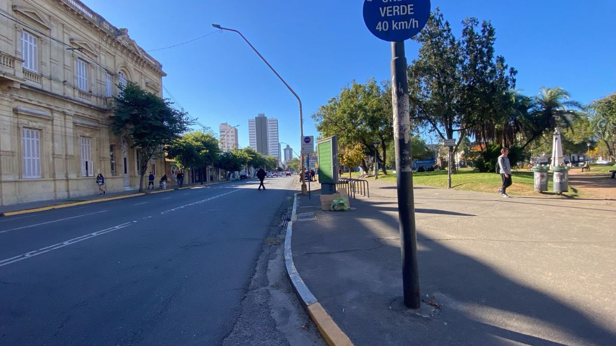 El violento episodio ocurrió cerca de las 13 de este miércoles. El violento episodio ocurrió cerca de las 13 de este miércoles.