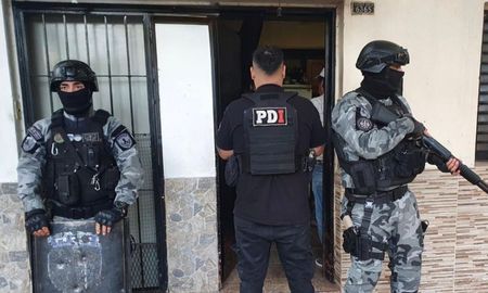 El operativo se realizó en la zona sudoeste de la ciudad de Rosario. El operativo se realizó en la zona sudoeste de la ciudad de Rosario.