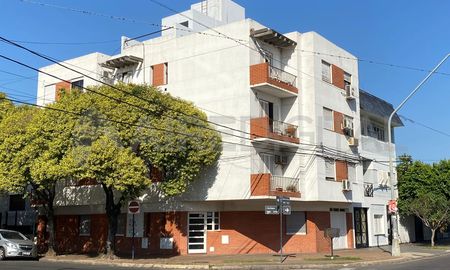 Robo en el barrio Mariano Comas: un vecino vio a los ladrones y llamó a la policía Robo en el barrio Mariano Comas: un vecino vio a los ladrones y llamó a la policía