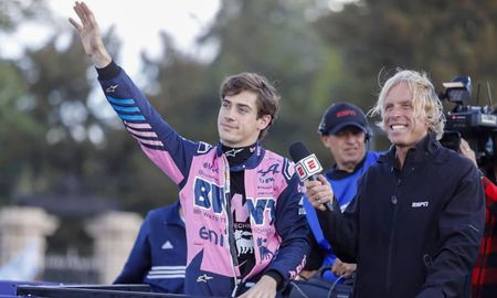 Franco Colapinto deslumbró en Buenos Aires: manejó un F1 y la histórica Flecha de Plata ante 500 mil fans Franco Colapinto deslumbró en Buenos Aires: manejó un F1 y la histórica Flecha de Plata ante 500 mil fans