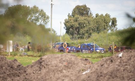 Detuvieron a un hombre en Monte Vera por el homicidio del hombre hallado en el relleno sanitario de Santa Fe. Detuvieron a un hombre en Monte Vera por el homicidio del hombre hallado en el relleno sanitario de Santa Fe.
