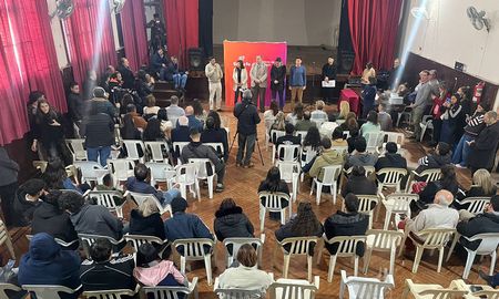 El acto de apertura de sobres se realizó en el Colegio Nacional. El acto de apertura de sobres se realizó en el Colegio Nacional.