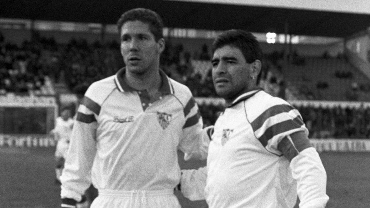 En 1992 jugó en el Sevilla por pedido del DT de ese momento: Carlos Bilardo