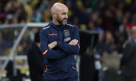 Félix Sánchez Bas dejó de ser el DT de Ecuador tras la derrota contra la Selección Argentina. Félix Sánchez Bas dejó de ser el DT de Ecuador tras la derrota contra la Selección Argentina.