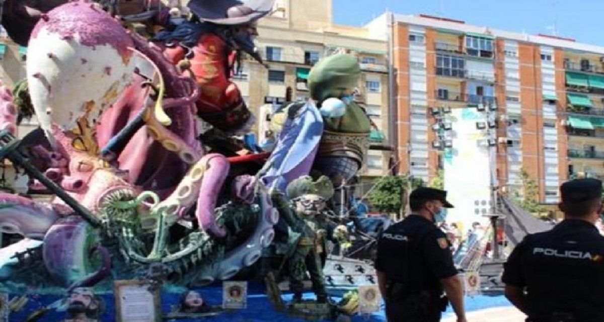 Un hombre abandonó a su hija de 2 años en la ruta para irse a una fiesta en un pueblo de España