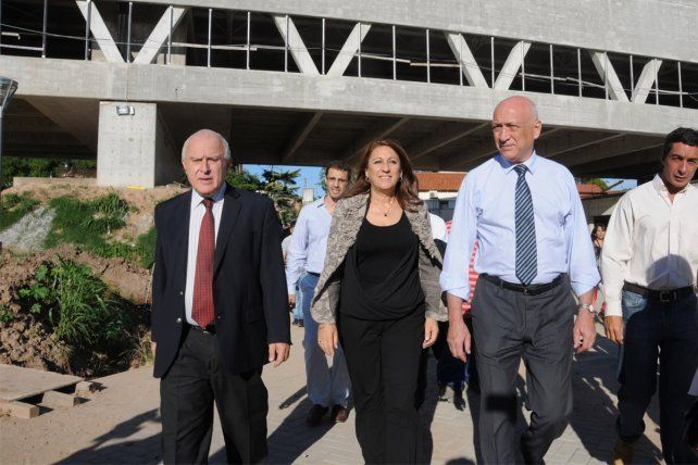 El Socialismo sale al cruce de Los Monos