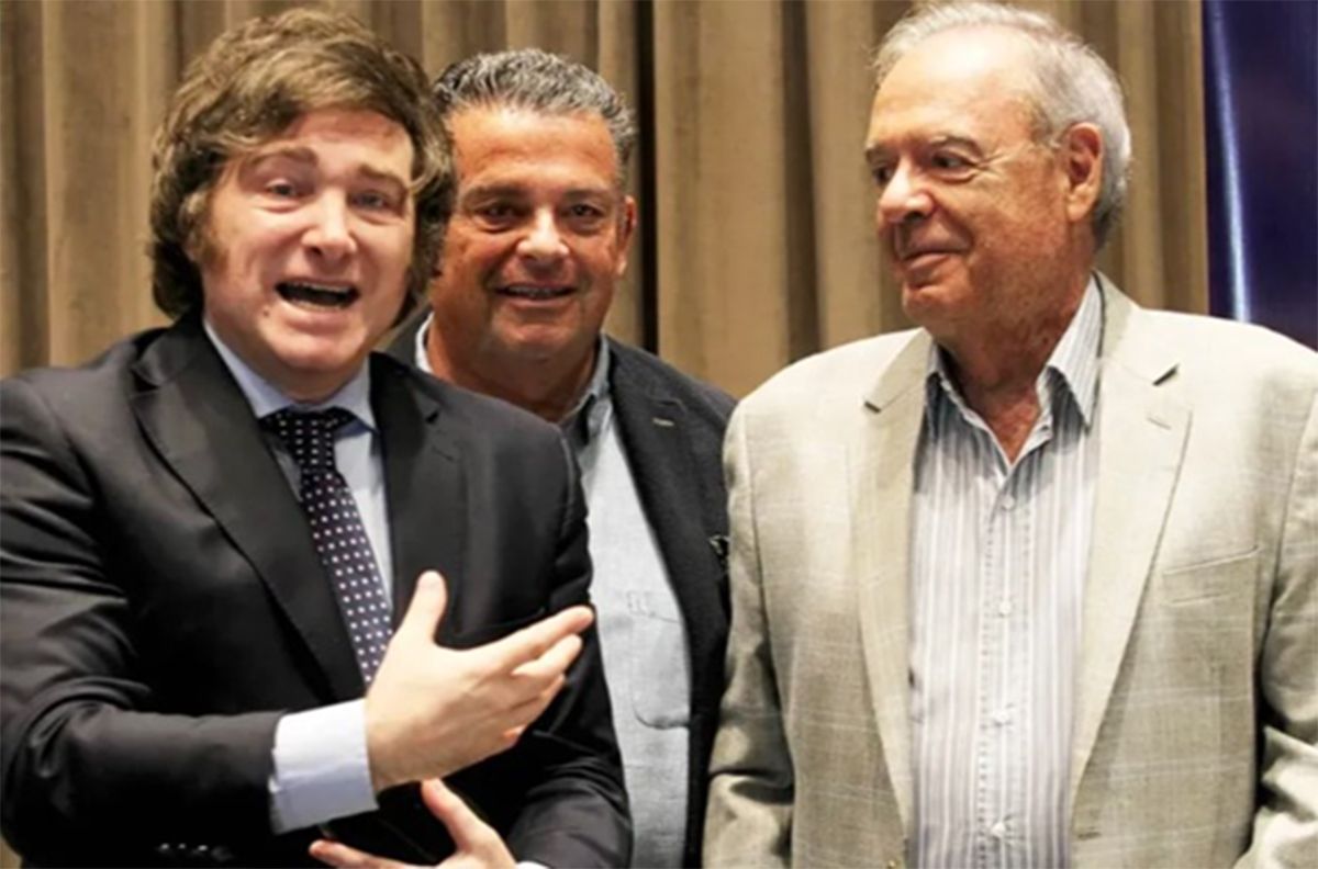 ADEBA no sólo aportó a la consolidación del fenómeno Milei, sino que le sumó a dos ex funcionarios menemistas como asesores: Carlos Rodríguez y Roque Fernández. ADEBA no sólo aportó a la consolidación del fenómeno Milei, sino que le sumó a dos ex funcionarios menemistas como asesores: Carlos Rodríguez y Roque Fernández.