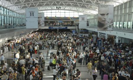 disponen una licencia especial para que los que vuelven de viaje y tienen sintomas disponen una licencia especial para que los que vuelven de viaje y tienen sintomas