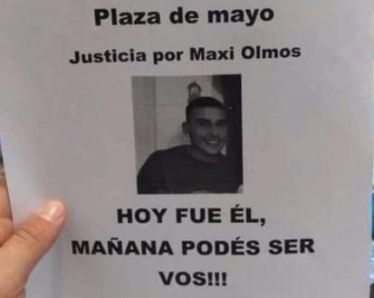 Marcha en plaza 25 de Mayo para reclamar justicia por el asesinato de Maxi Olmos y pedir más seguridad
