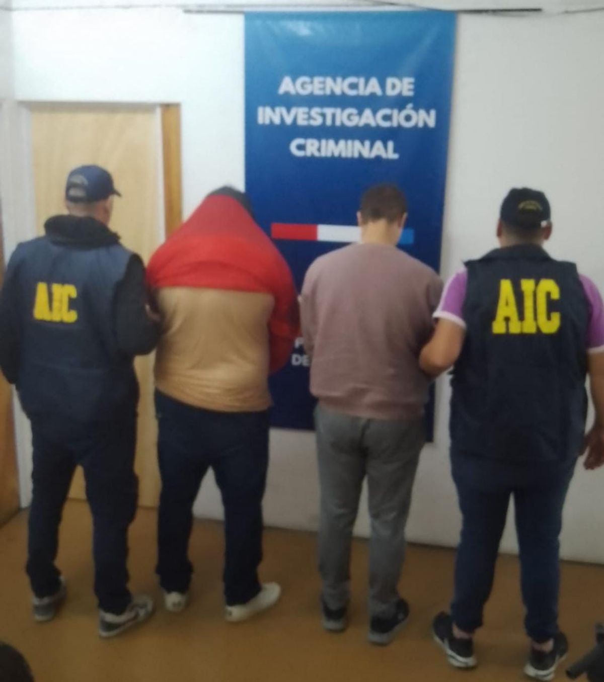 Los dos detenidos por el hallazgo de 64 celulares