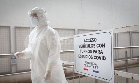 Ahora en Santa Fe realizan test de coronavirus sin bajar del auto. Ahora en Santa Fe realizan test de coronavirus sin bajar del auto.