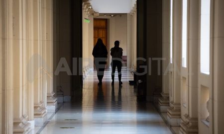 Disculpe Leguizamón, la citación no era para usted, le dijeron este jueves en Tribunales al electricista que estuvo dos meses presos por error como sospechoso de haber asaltado la subcomisaría del Leyes. Disculpe Leguizamón, la citación no era para usted, le dijeron este jueves en Tribunales al electricista que estuvo dos meses presos por error como sospechoso de haber asaltado la subcomisaría del Leyes.