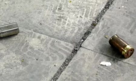 Un jubilado defendió su vivienda de dos ladrones. Un jubilado defendió su vivienda de dos ladrones.