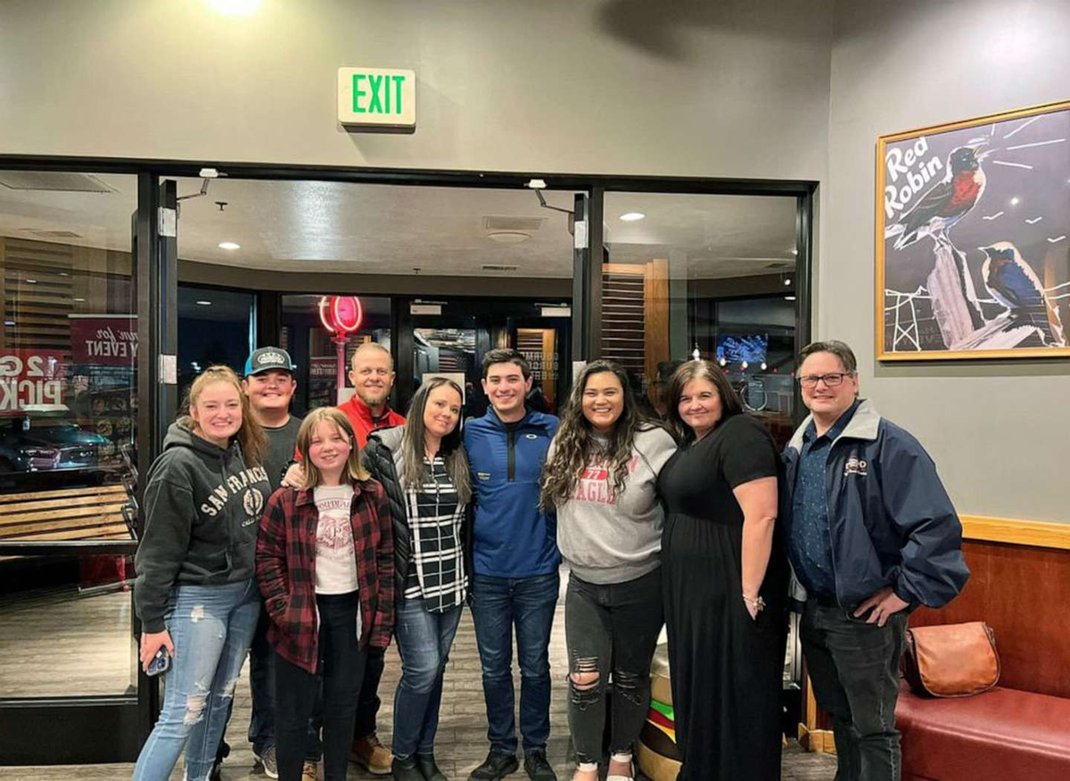 Benjamín y Holly descubrieron que habían trabajado en el mismo lugar 