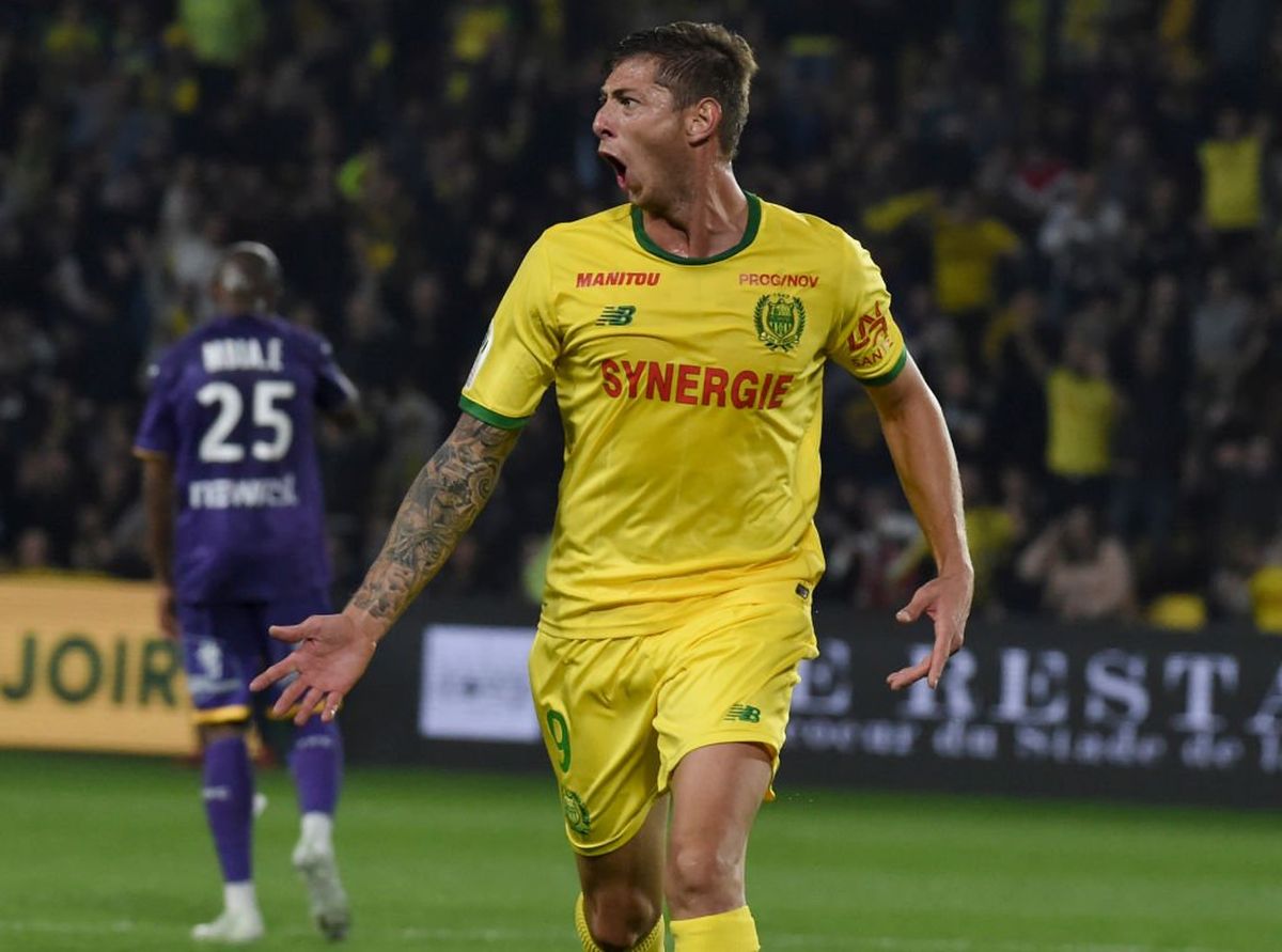 Emiliano Sala y Kylian Mbappé fueron grandes artilleros de la Ligue 1 2017-2018. Convirtieron 12 y 13 goles respectivamente. Emiliano Sala y Kylian Mbappé fueron grandes artilleros de la Ligue 1 2017-2018. Convirtieron 12 y 13 goles respectivamente.