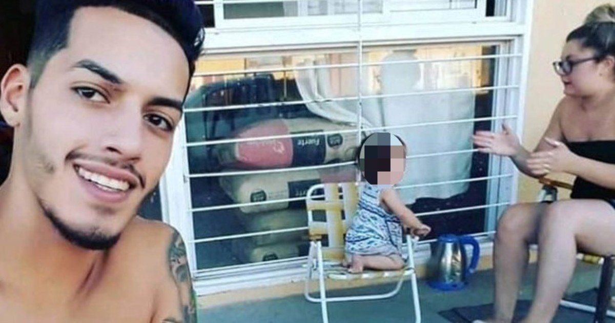 Chelsi iba con sus papás en moto. Fueron atacados a balazos y murieron los tres.