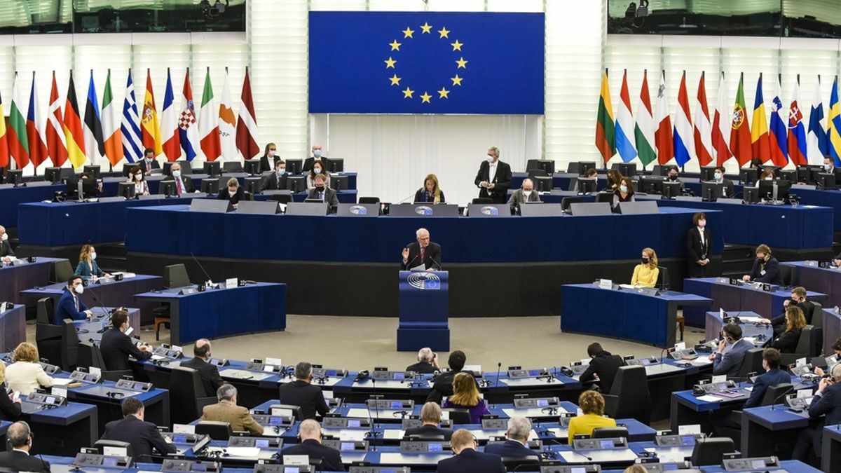 El caso por corrupción y blanqueo de dinero con Qatar, que alcanzó al Parlamento Europeo, sumó el arresto de varias personas.