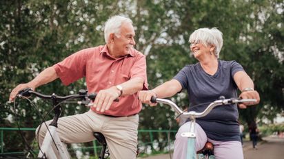 Ni a los 60 ni a los 70: a qué edad empieza la vejez, según un dato que reveló un estudio de Stanford