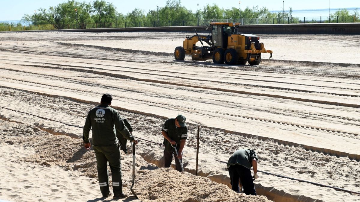 La Municipalidad de Santa Fe realiza la puesta en valor de la zona de playas.