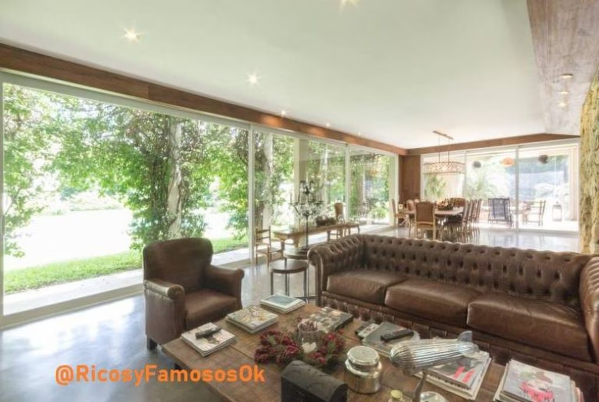 Así es la casa de Araceli González y Fabián Mazzei.