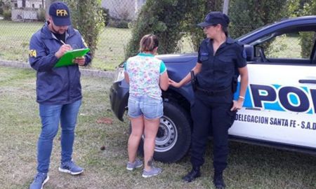 Campos, en un procedimiento policial que realizó la Policía Federal cuando fue a constatar si la mujer cumplía el arresto domiciliario en el country El Paso. Campos, en un procedimiento policial que realizó la Policía Federal cuando fue a constatar si la mujer cumplía el arresto domiciliario en el country El Paso.