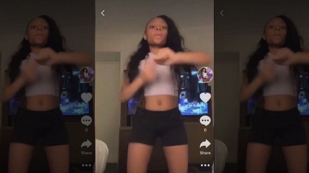 Hacía video en TikTok cuando entraron a su habitación y la asesinaron