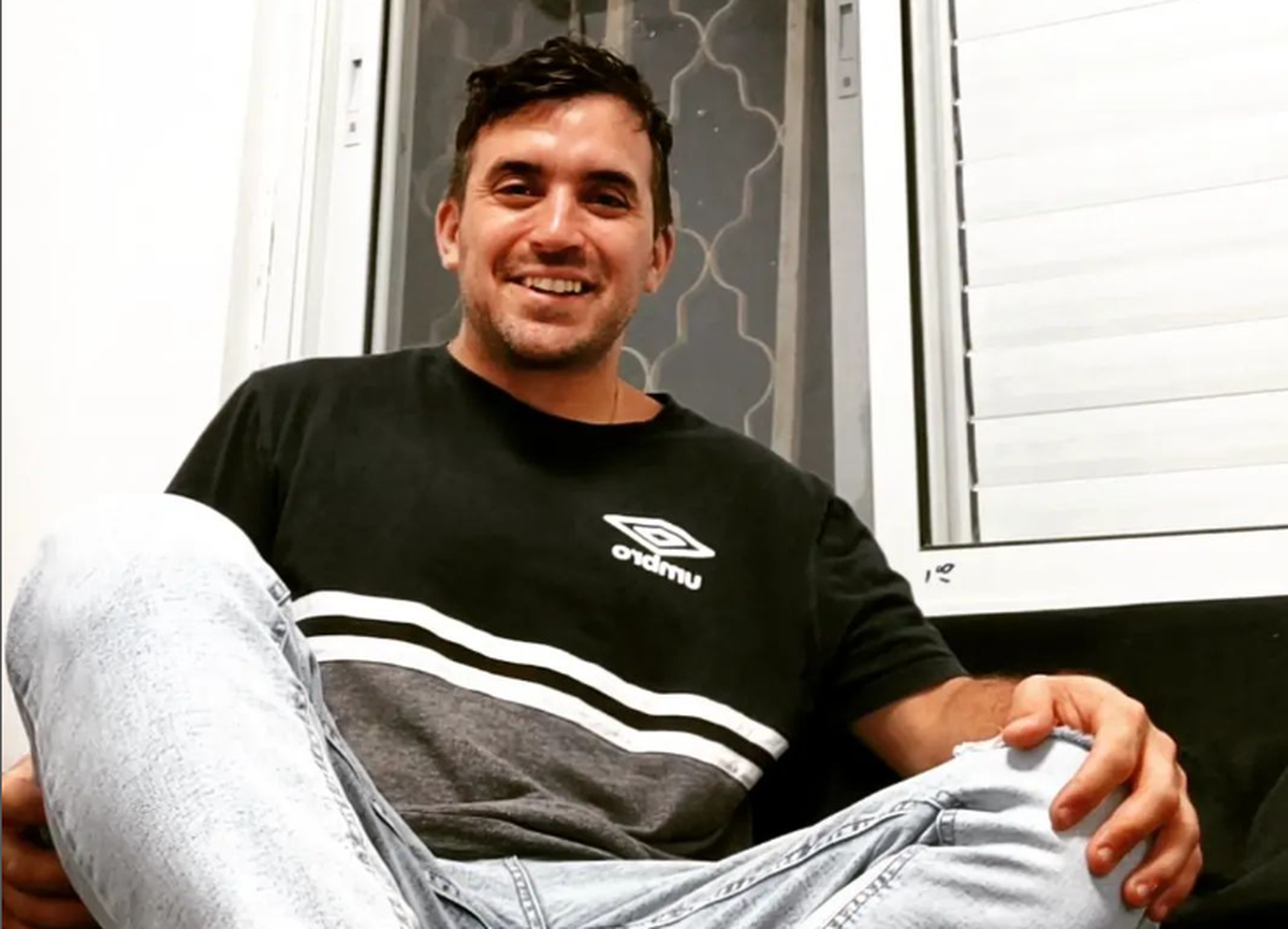 Santiago Guerzovich, de 36 años, es un joven nacido en la ciudad de Santa Fe que vive en Israel hace un par de años. Santiago Guerzovich, de 36 años, es un joven nacido en la ciudad de Santa Fe que vive en Israel hace un par de años.