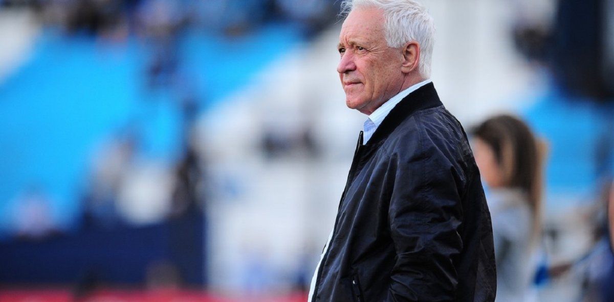 Víctor Blanco confirmó que en AFA están tratando la reducción de los descensos para la actual campaña de la Liga Profesional. Víctor Blanco confirmó que en AFA están tratando la reducción de los descensos para la actual campaña de la Liga Profesional.