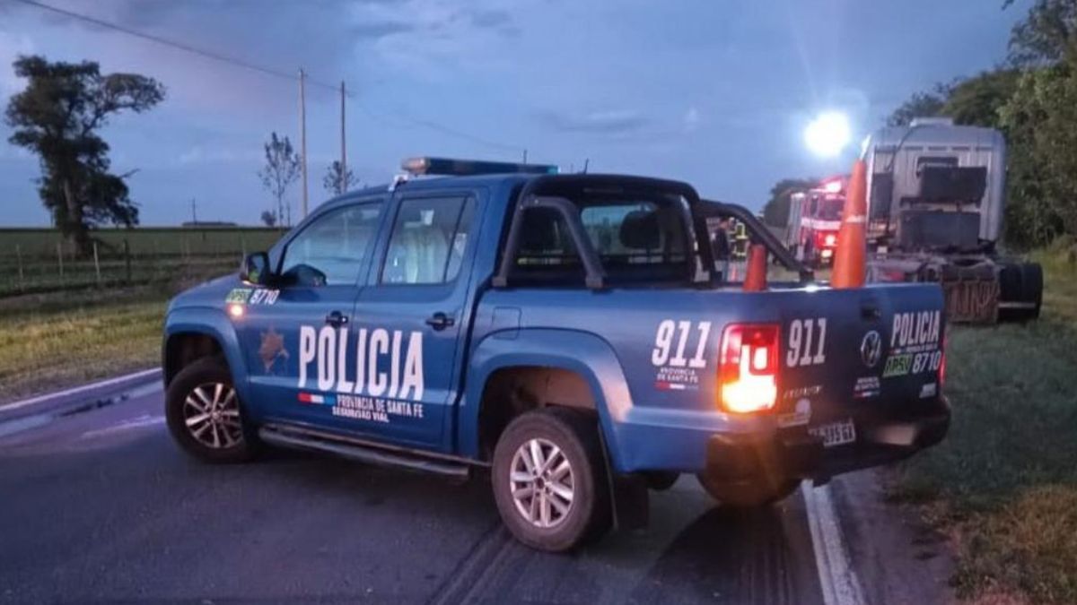 Un camionero murió en un choque frontal en la Ruta Nacional 33.