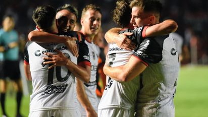 El nuevo Colón ganó, gustó y se fue ovacionado del Brigadier López