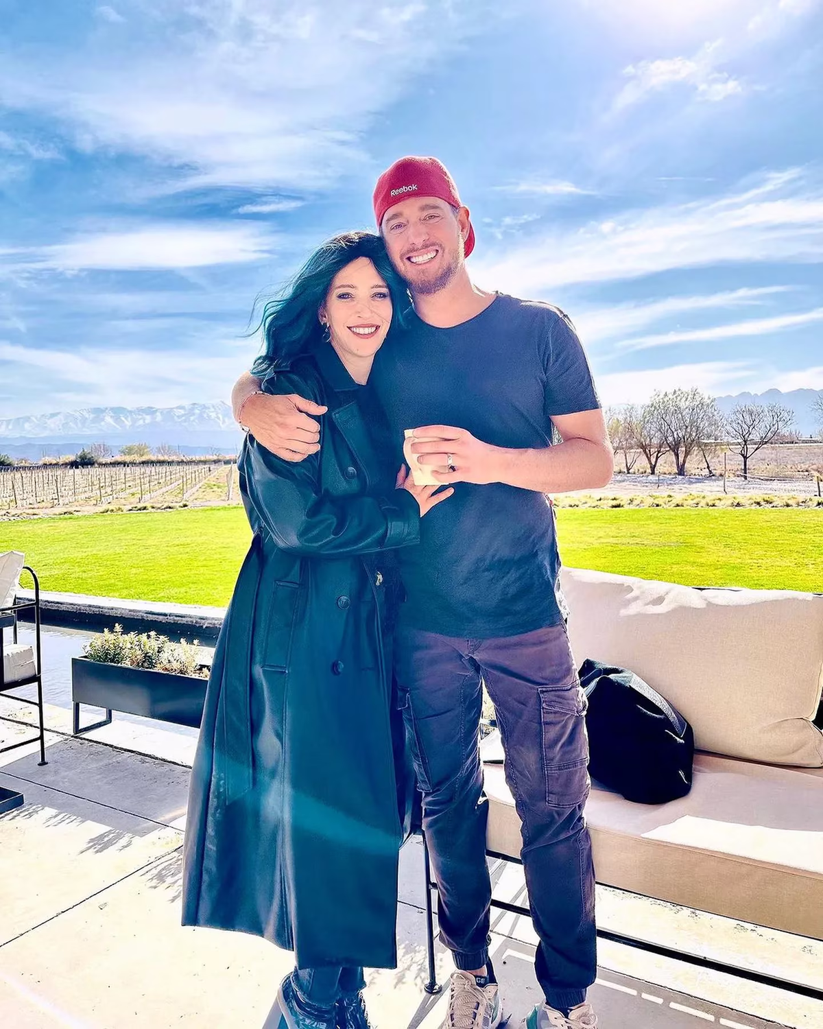 Michael Bublé y Luisana Lopilato con su cambio radical de look. Michael Bublé y Luisana Lopilato con su cambio radical de look.