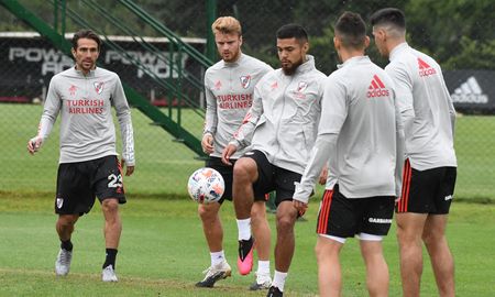River jugará este miércoles por Copa Argentina ante Defensores de Pronunciamiento de Entre Ríos. River jugará este miércoles por Copa Argentina ante Defensores de Pronunciamiento de Entre Ríos.
