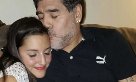 Jana se acercó a San Isidro para interiorizarse sobre las indagatorias por la investigación de la muerte de Diego Maradona. Jana se acercó a San Isidro para interiorizarse sobre las indagatorias por la investigación de la muerte de Diego Maradona.