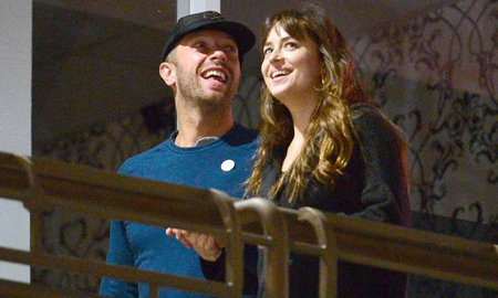Dakota Johnson y Chris Martin se mudaron a una mansión de más de 12 millones de dólares