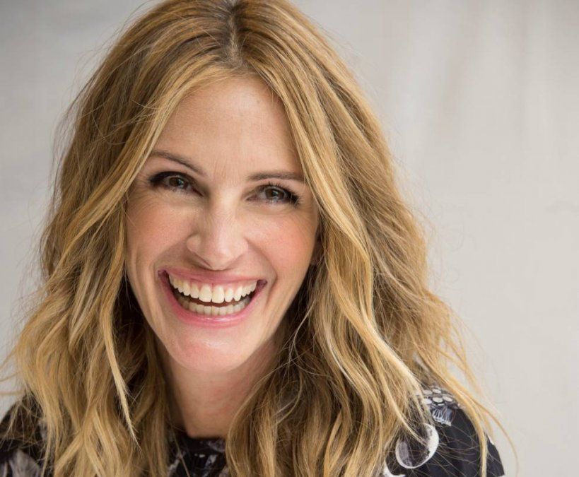 El polémico objeto que le dieron a Julia Roberts para aumentar su número de seguidores