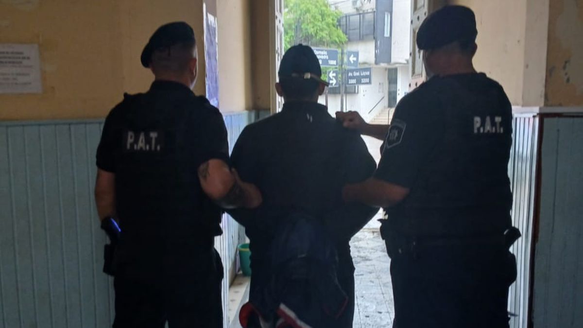 Fue arrestado este sábado en barrio Barranquitas de Santa Fe por robo calificado. Lo investigan por un crimen ocurrido hace 8 días.