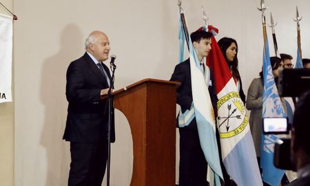 lifschitz: ?la educacion es fundamental para construir una sociedad mejor? lifschitz: ?la educacion es fundamental para construir una sociedad mejor?