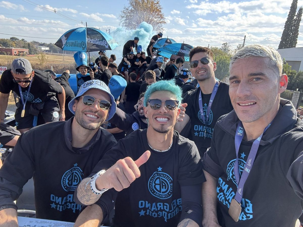 Belgrano desató una locura en Córdoba con la caravana del campeón por Circunvalación. Belgrano desató una locura en Córdoba con la caravana del campeón por Circunvalación.