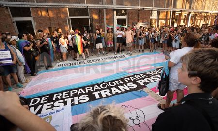La Marcha Federal Antifascista y Antirracista se realizó este sábado en Santa Fe.