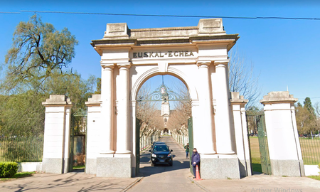 Un hombre amenazó a un compañero de su hija por hacerle bullying: Te voy a sacar los ojos