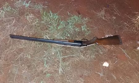 Un adolescente de 14 años mató a su padre tras un violento episodio familiar, en Misiones. Un adolescente de 14 años mató a su padre tras un violento episodio familiar, en Misiones.