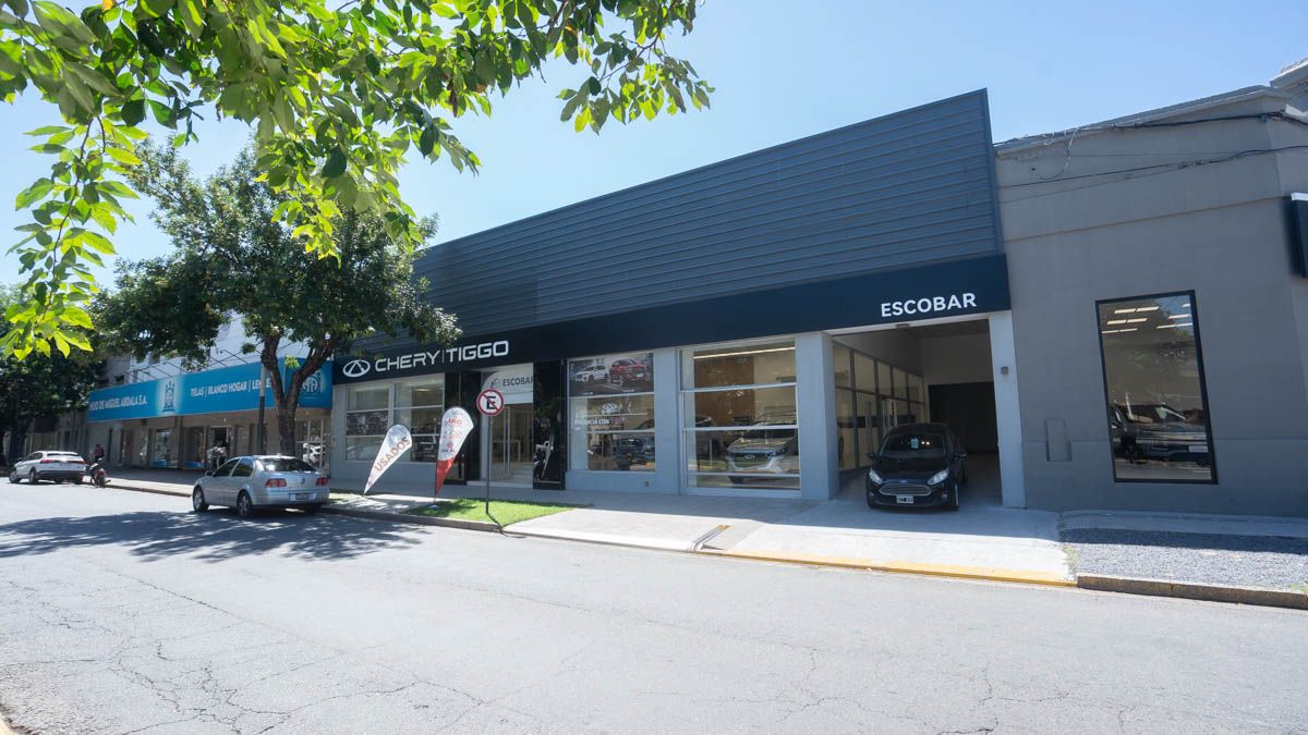 Los interesados pueden acercarse al concesionario para conocer los vehículos o realizar un test drive antes de tomar la decisión de compra. Los interesados pueden acercarse al concesionario para conocer los vehículos o realizar un test drive antes de tomar la decisión de compra.