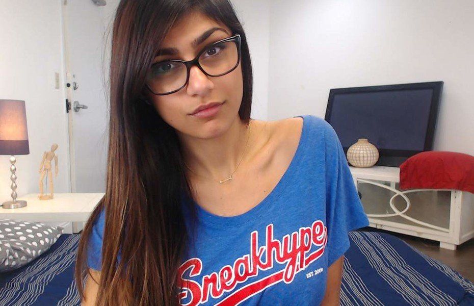 Mia Khalifa lucha para que den de baja su material porno.